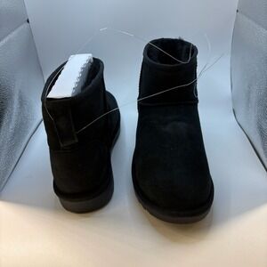 Kirkland Signature Shearling Boots Women 9 Black NEW